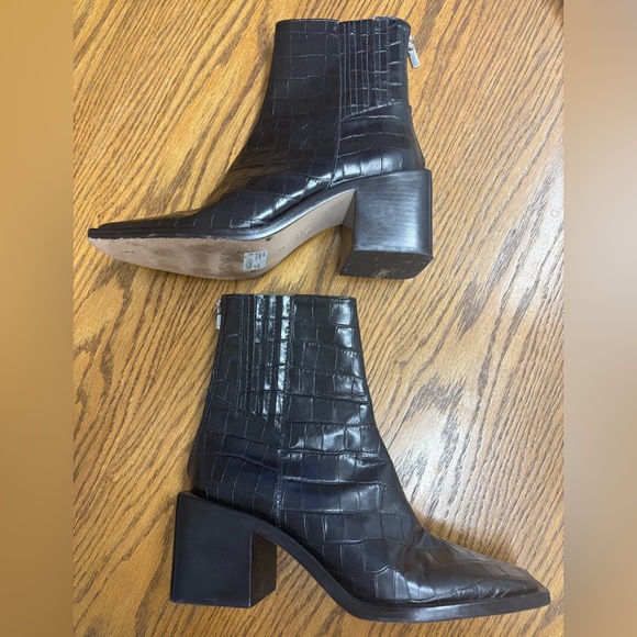 SCHUTZ S Heires Crocodile-Embossed Black Leather Bootie Women’s Size 8 Revolve - Picture 4 of 9